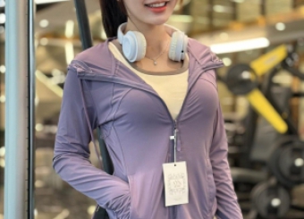 Xưởng Cung Cấp Áo Khoác Giá Sỉ Tại HCM: Chất Lượng Cao, Giá Cả Hợp Lý
